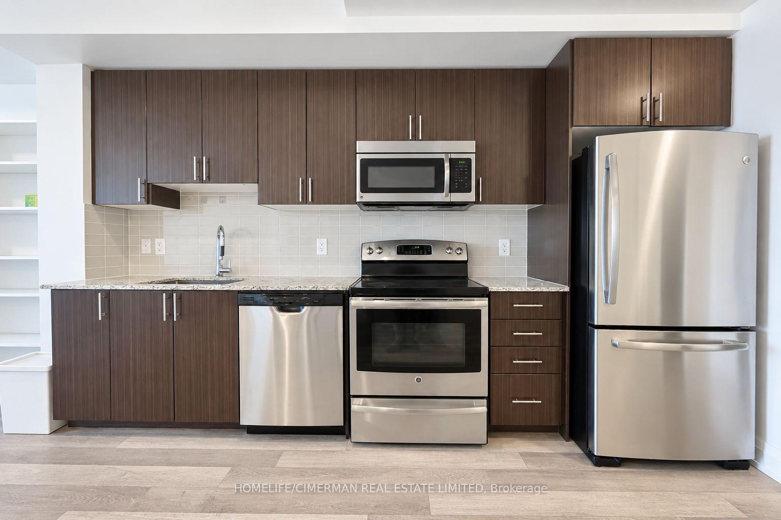 Photo 5 of Unit 2103, 7171 Yonge Street, Markham, Grandview — HOMEH