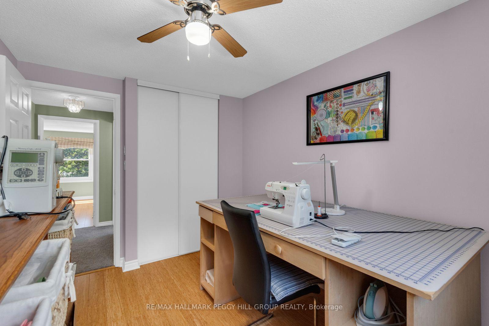 Photo 8 of 15 Wilde Place, Barrie, Letitia Heights — HOMEH