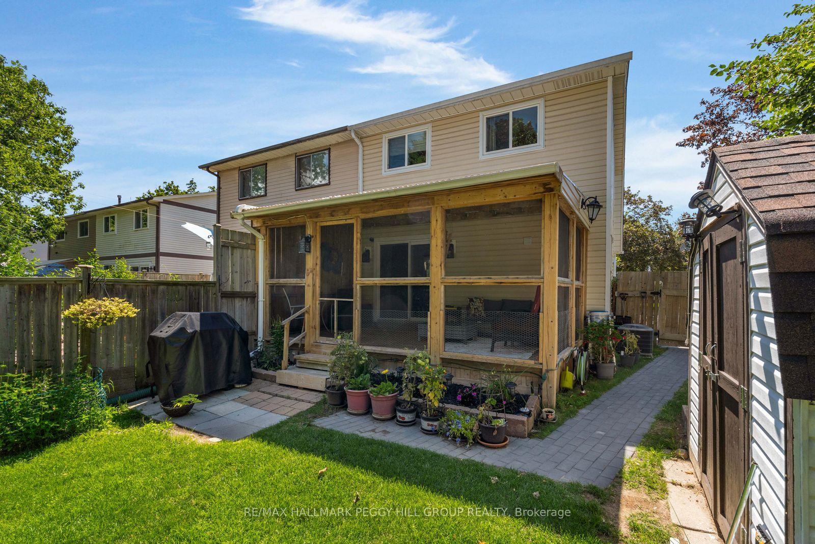 Photo 12 of 15 Wilde Place, Barrie, Letitia Heights — HOMEH