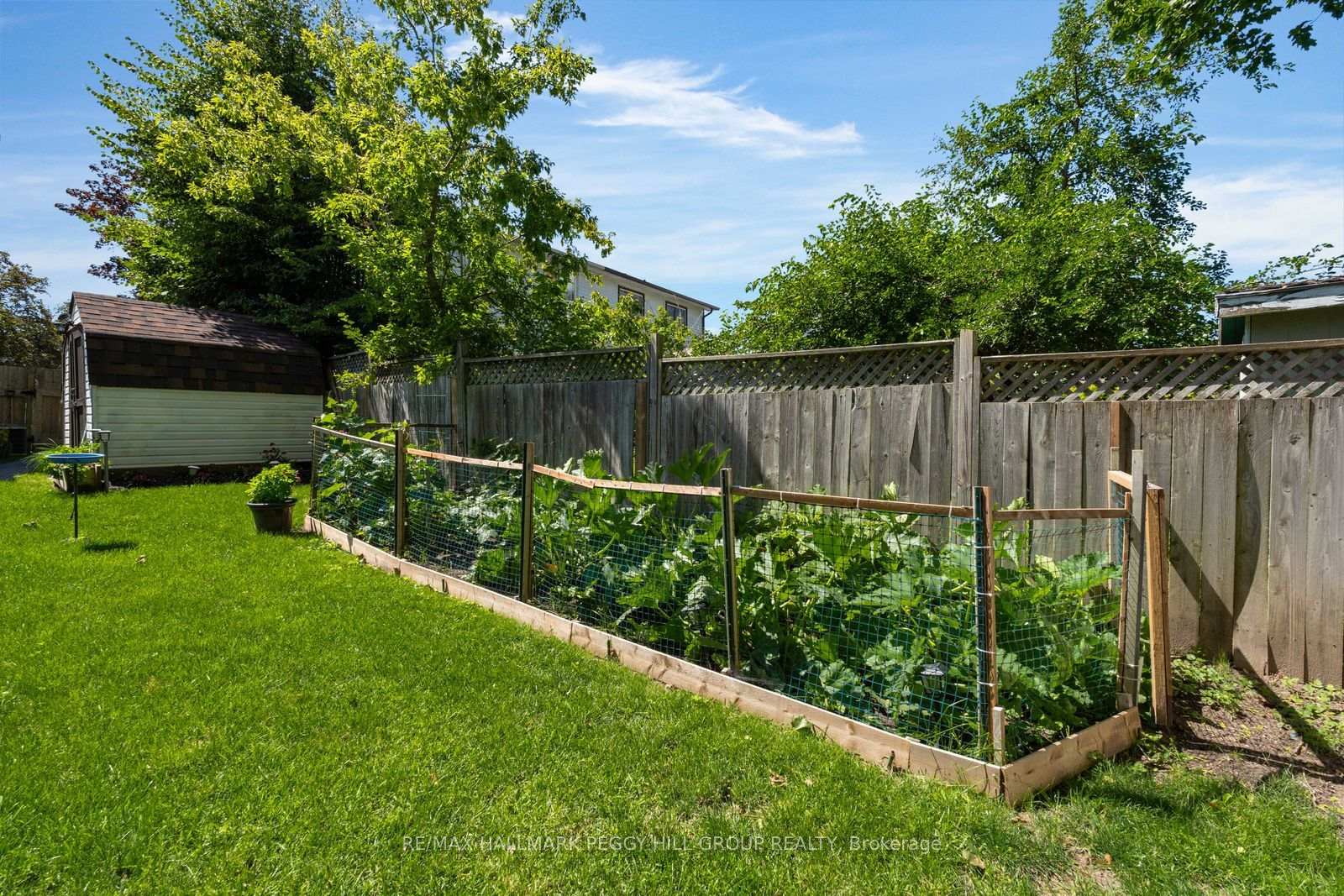Photo 14 of 15 Wilde Place, Barrie, Letitia Heights — HOMEH