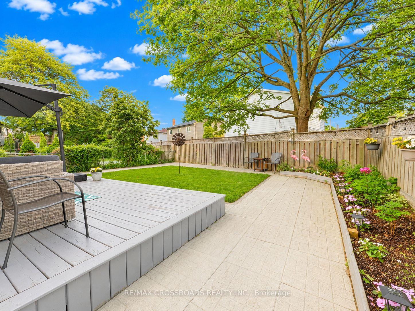 Photo 41 of 49 King Louis Crescent, Scarborough, L'Amoreaux — HOMEH