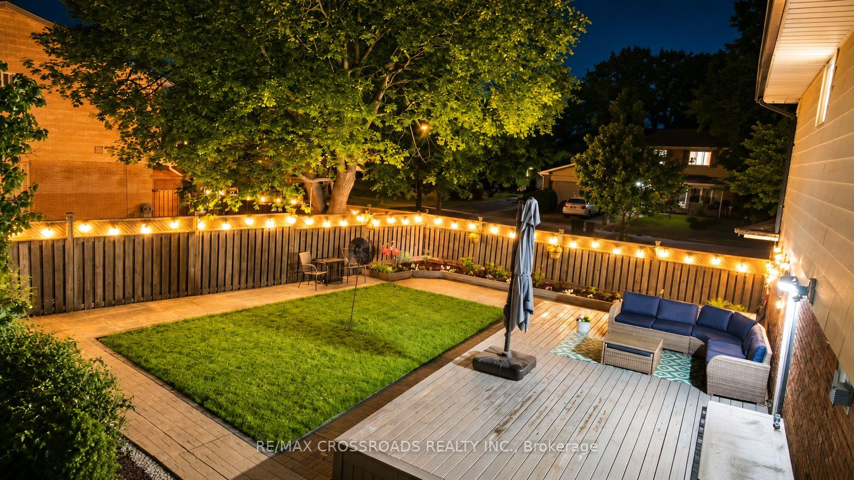 Photo 45 of 49 King Louis Crescent, Scarborough, L'Amoreaux — HOMEH