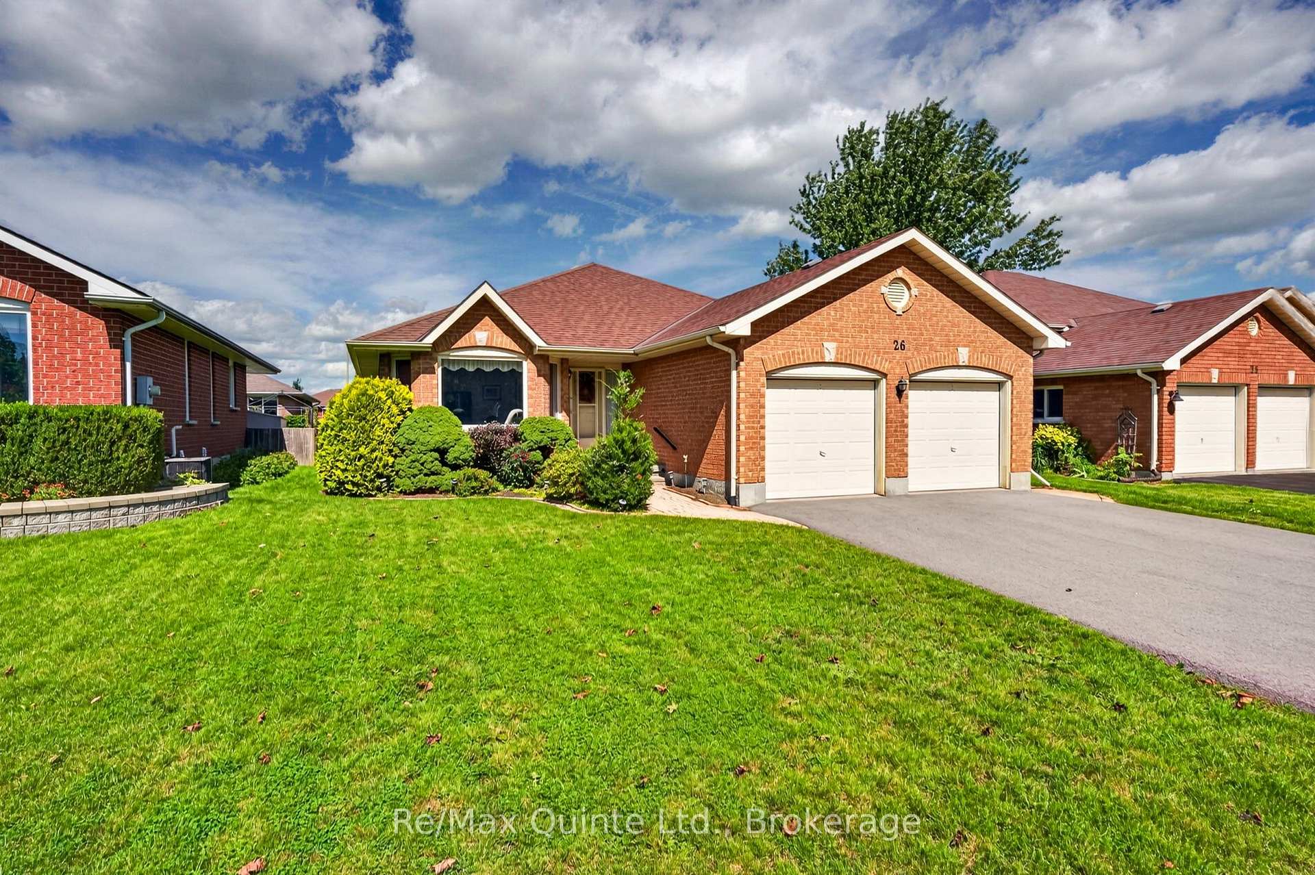 Photo 2 of 26 Oak Ridge Boulevard, Belleville, Belleville Ward — HOMEH