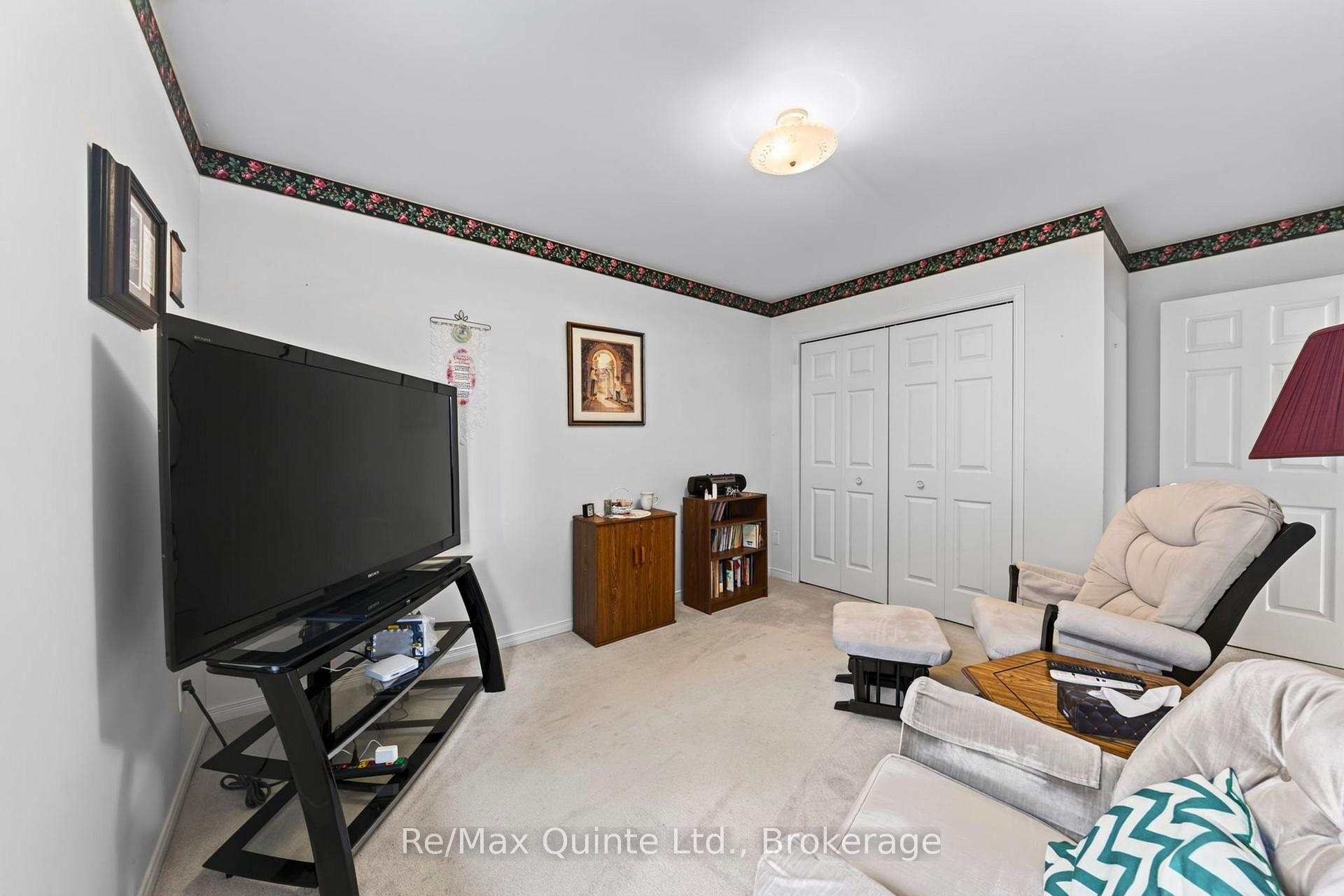 Photo 19 of 26 Oak Ridge Boulevard, Belleville, Belleville Ward — HOMEH