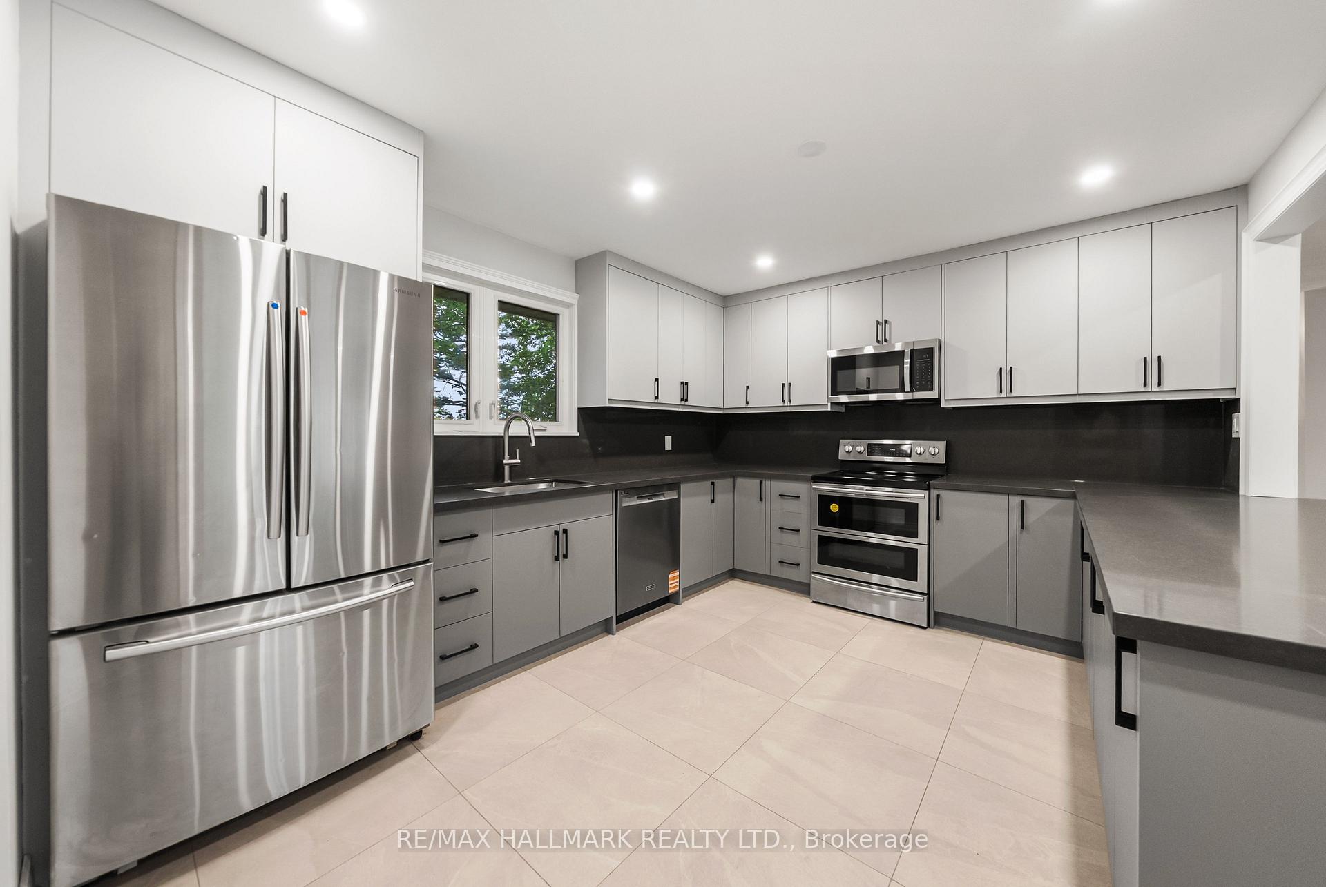 Photo 10 of 541 Rouge Hills Drive, Scarborough, Rouge — HOMEH