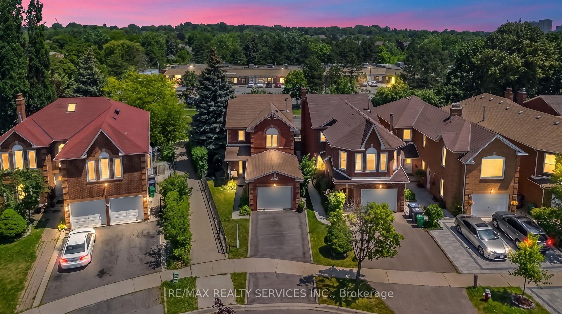 Photo 1 of 76 Leeward Drive, Brampton, Westgate — HOMEH