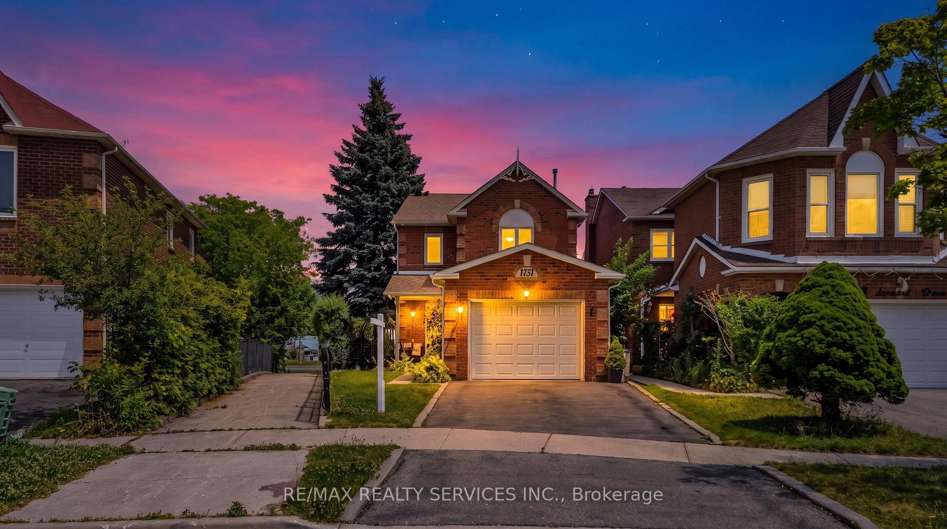 Photo 5 of 76 Leeward Drive, Brampton, Westgate — HOMEH