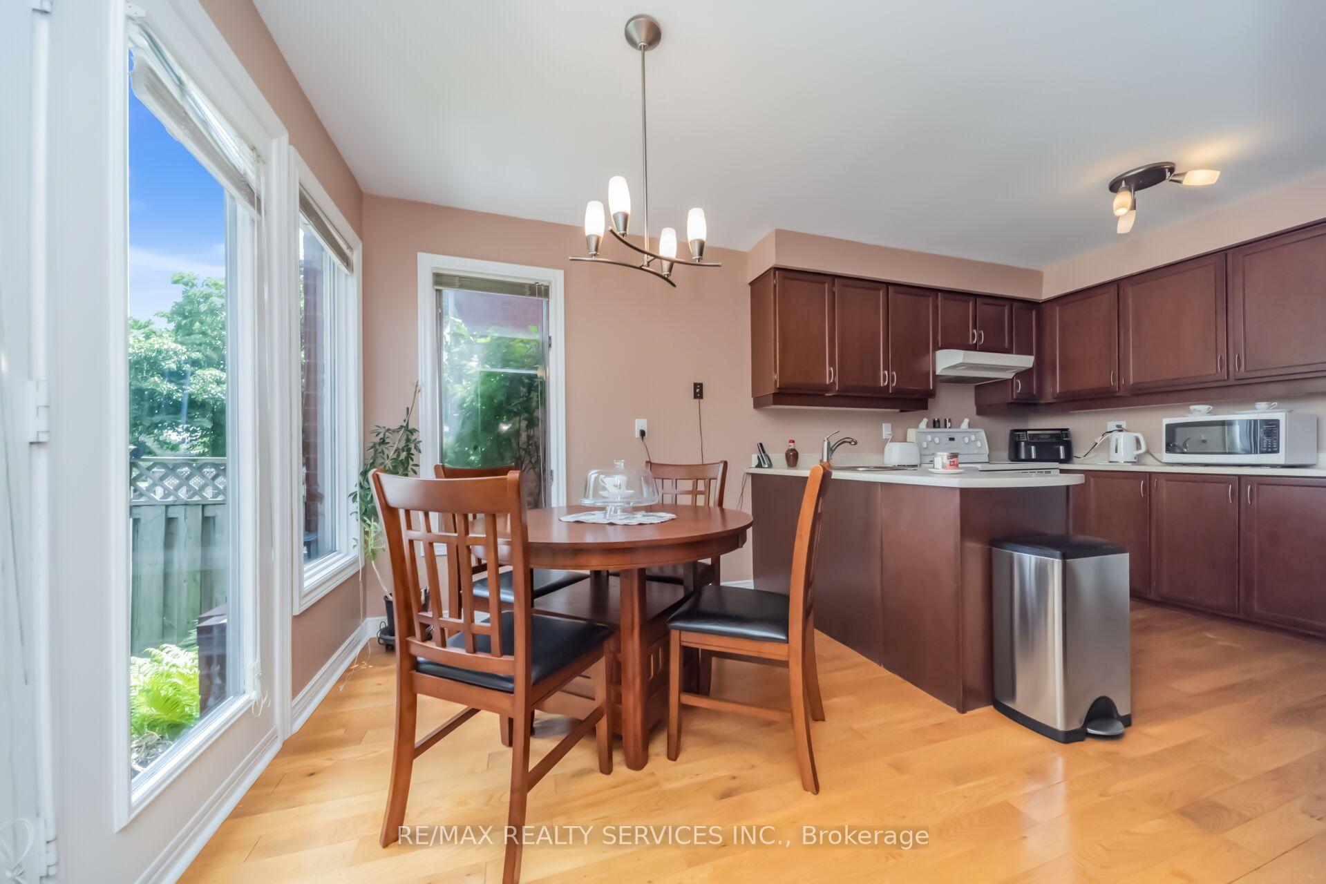 Photo 19 of 76 Leeward Drive, Brampton, Westgate — HOMEH