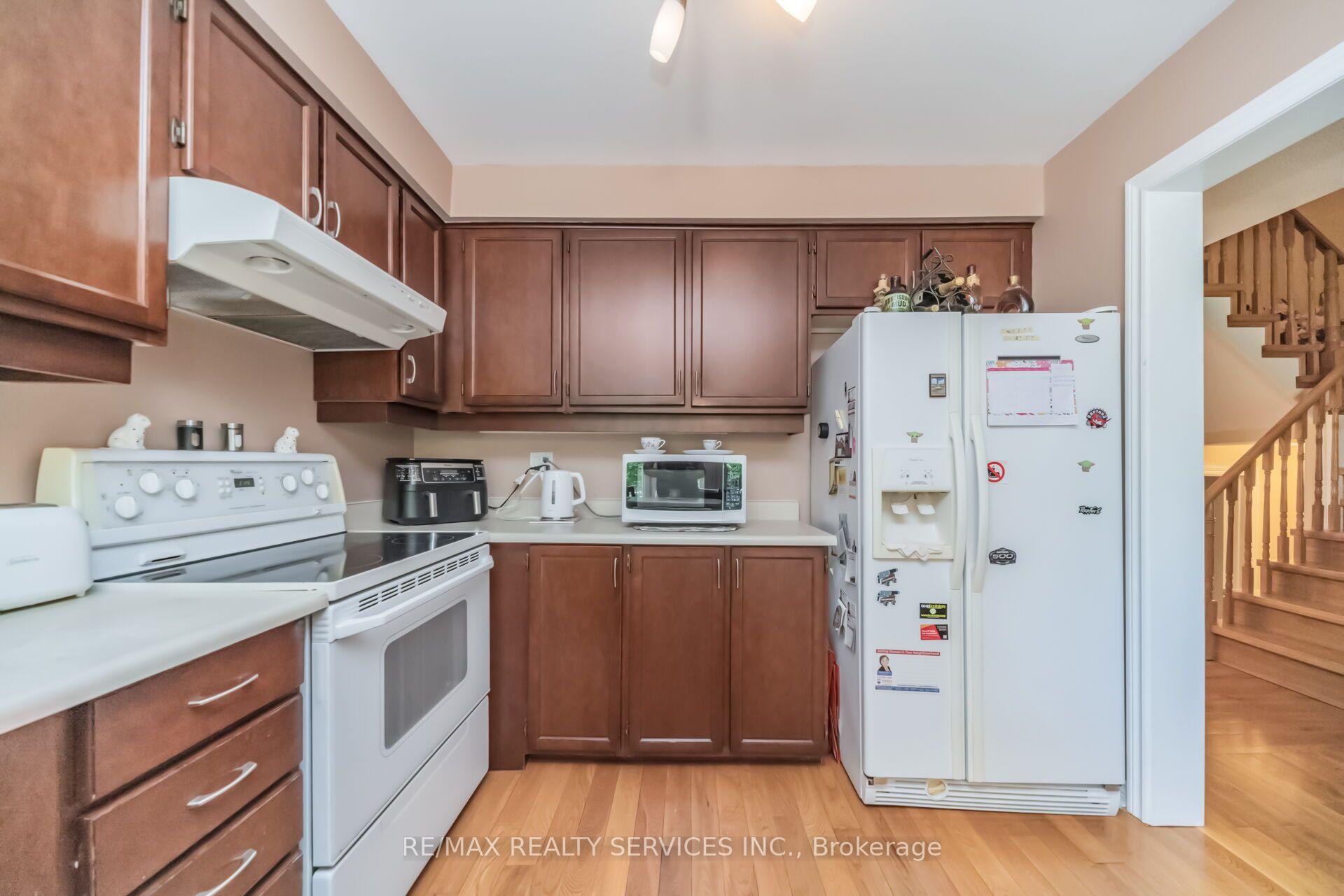 Photo 20 of 76 Leeward Drive, Brampton, Westgate — HOMEH