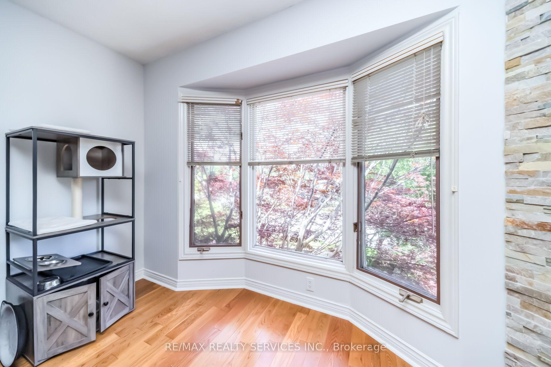 Photo 32 of 76 Leeward Drive, Brampton, Westgate — HOMEH
