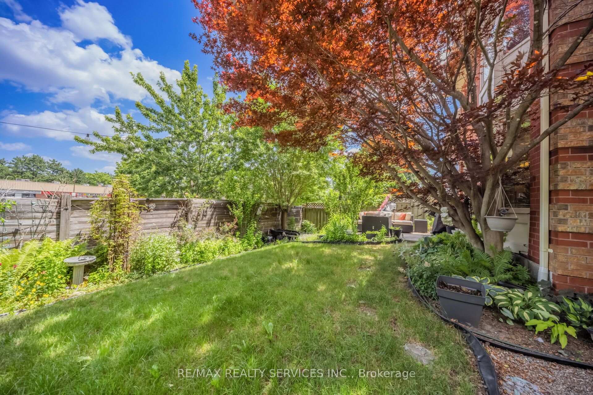 Photo 42 of 76 Leeward Drive, Brampton, Westgate — HOMEH