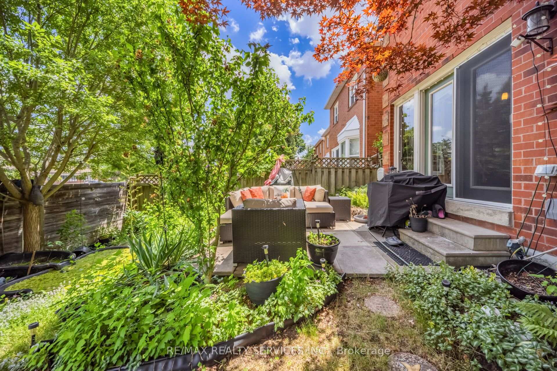 Photo 44 of 76 Leeward Drive, Brampton, Westgate — HOMEH