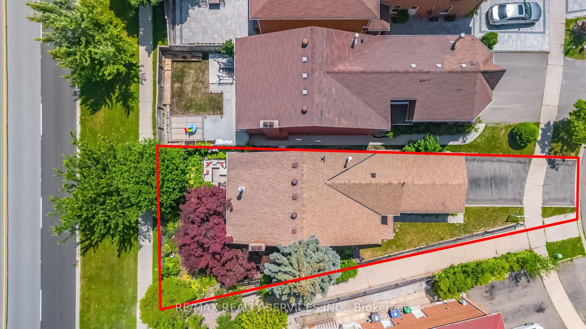 Photo 49 of 76 Leeward Drive, Brampton, Westgate — HOMEH