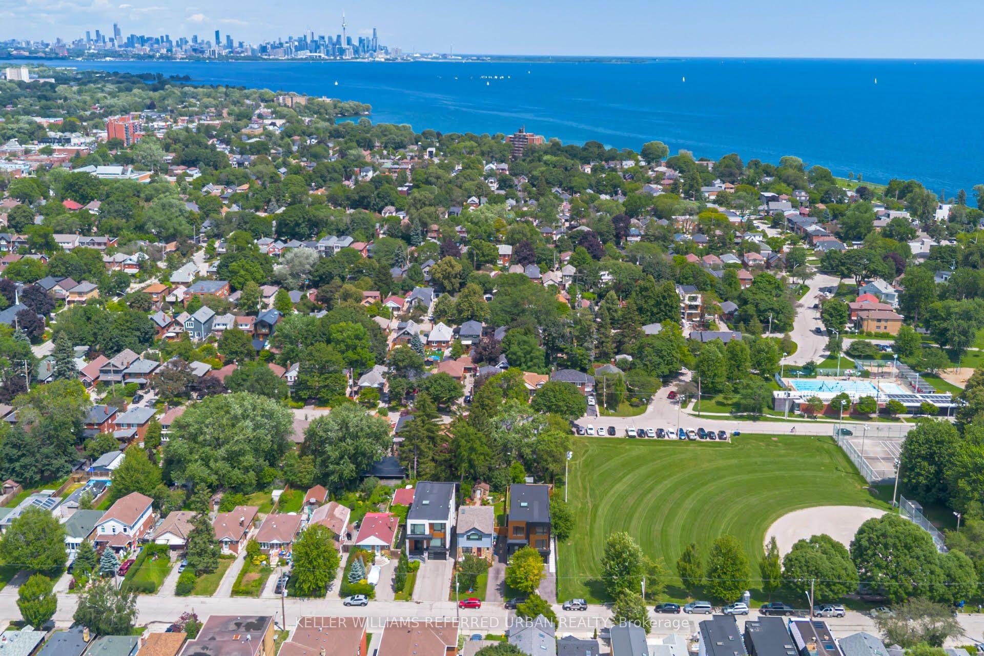 Photo 23 of 33 Twelfth Street, Etobicoke, New Toronto — HOMEH