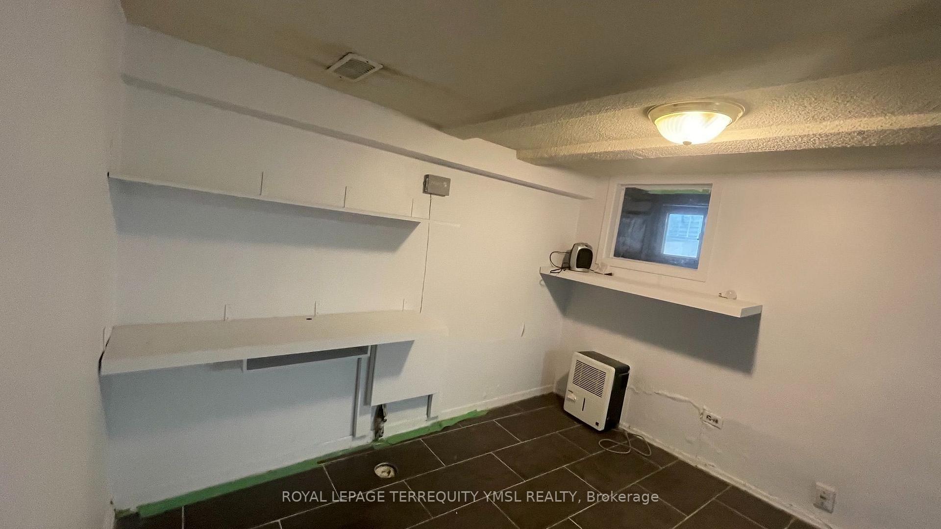 Photo 6 of Unit Basement, 1228 Dufferin Street, Toronto, Dovercourt-Wallace Emerson-Junction — HOMEH