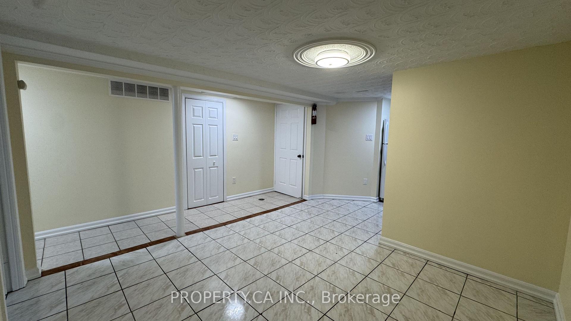 Photo 4 of Unit Lower, 58 Lightwood Drive, Etobicoke, Thistletown-Beaumonde Heights — HOMEH