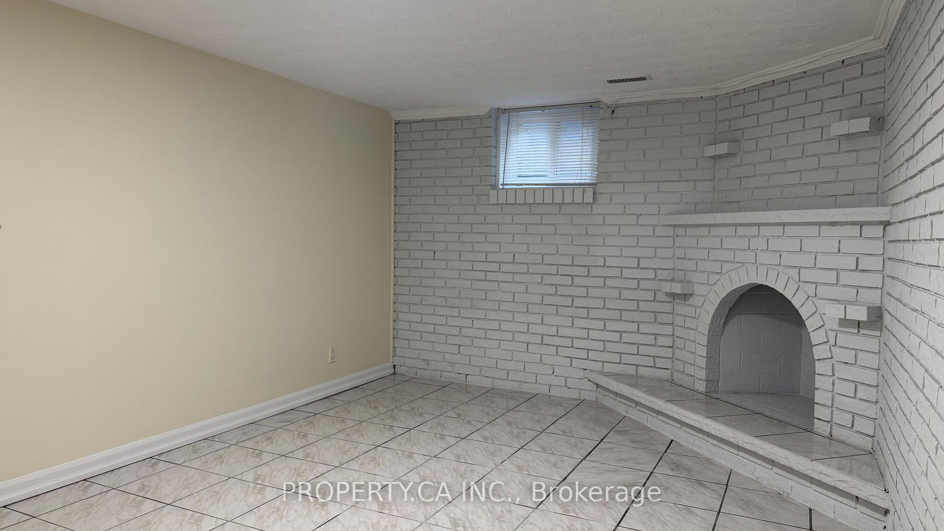 Photo 6 of Unit Lower, 58 Lightwood Drive, Etobicoke, Thistletown-Beaumonde Heights — HOMEH