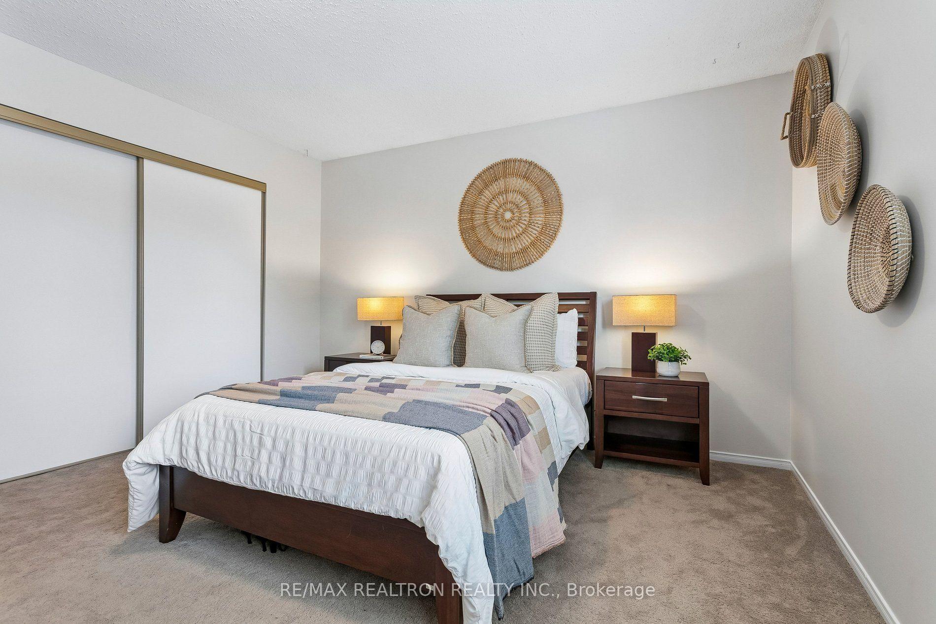 Photo 22 of 2537 Addingham Crescent, Oakville, Clearview — HOMEH