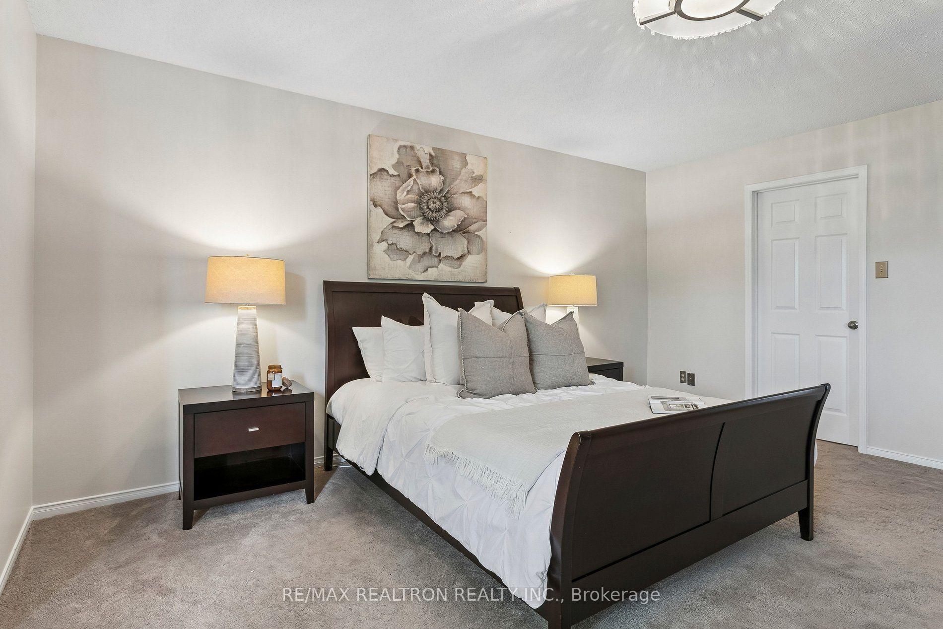 Photo 27 of 2537 Addingham Crescent, Oakville, Clearview — HOMEH