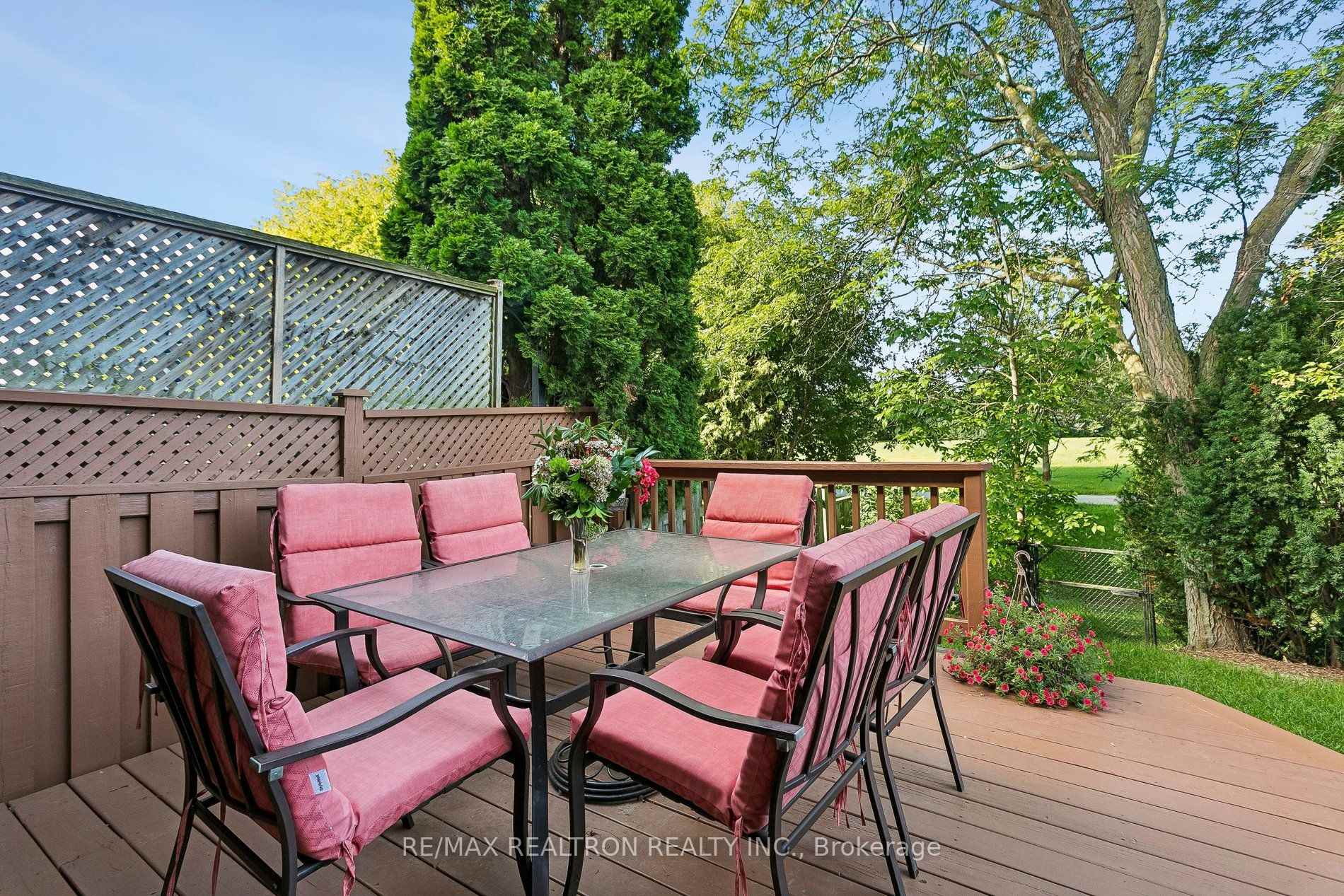 Photo 33 of 2537 Addingham Crescent, Oakville, Clearview — HOMEH