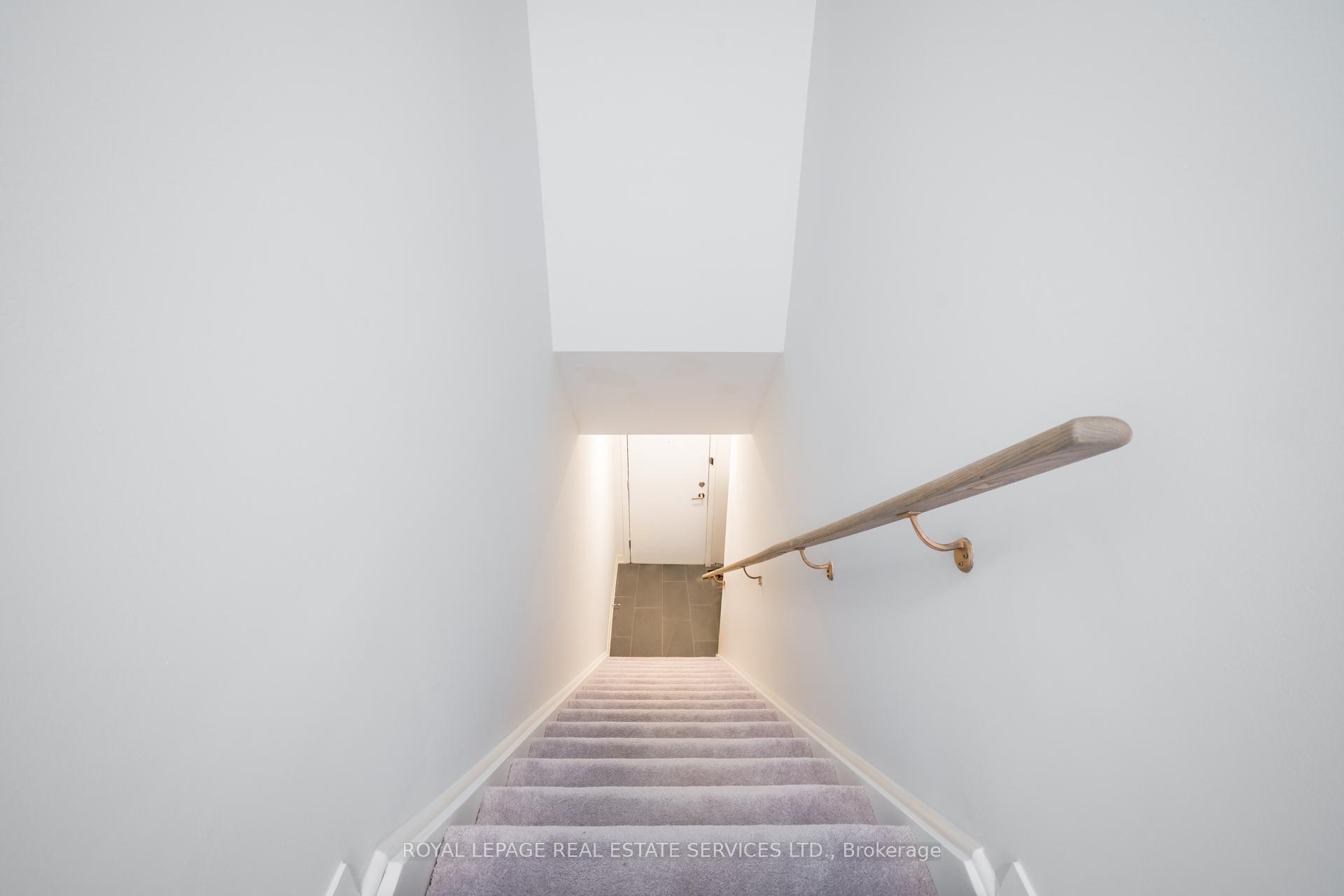 Photo 8 of Unit 11, 3425 Ridgeway Drive, Mississauga, Erin Mills — HOMEH