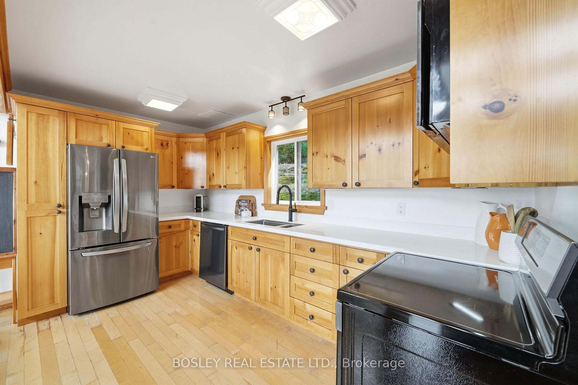 Photo 8 of 1143 Rignalls Road E, Bracebridge, Oakley — HOMEH