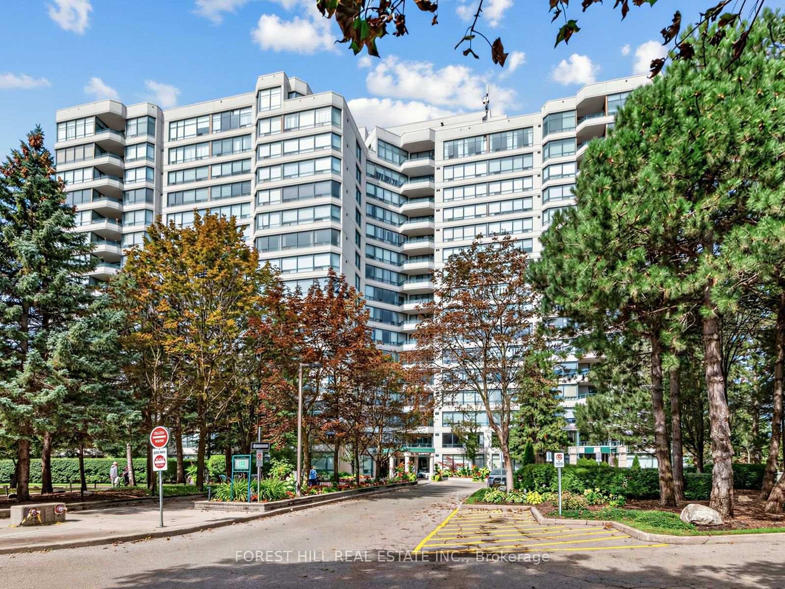 Photo 1 of Unit 1110, 120 Promenade Circle, Vaughan, Brownridge — HOMEH