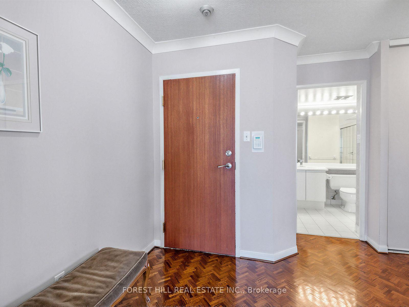 Photo 2 of Unit 1110, 120 Promenade Circle, Vaughan, Brownridge — HOMEH