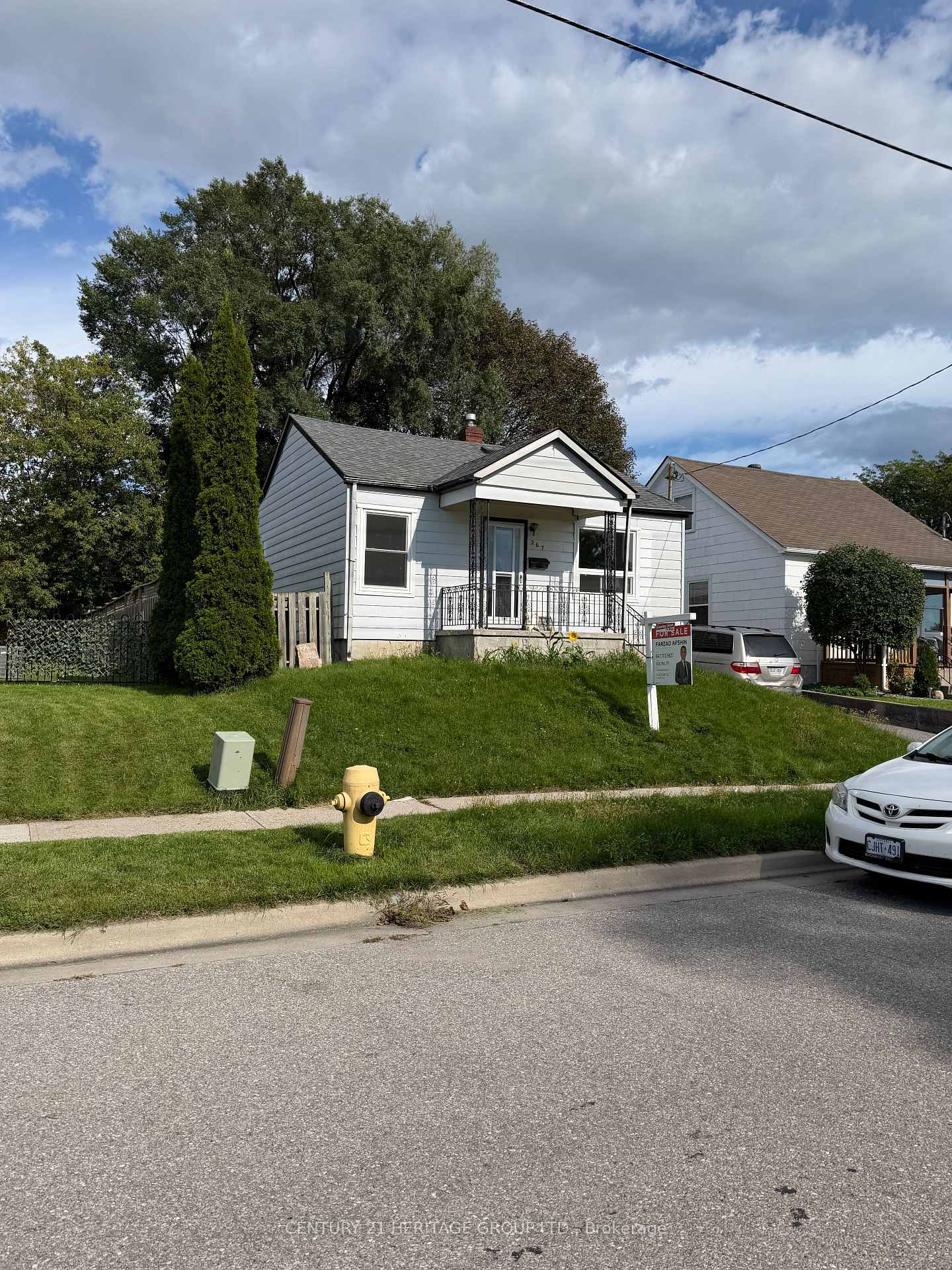 Photo 3 of 267 Drew Street, Oshawa, Central — HOMEH