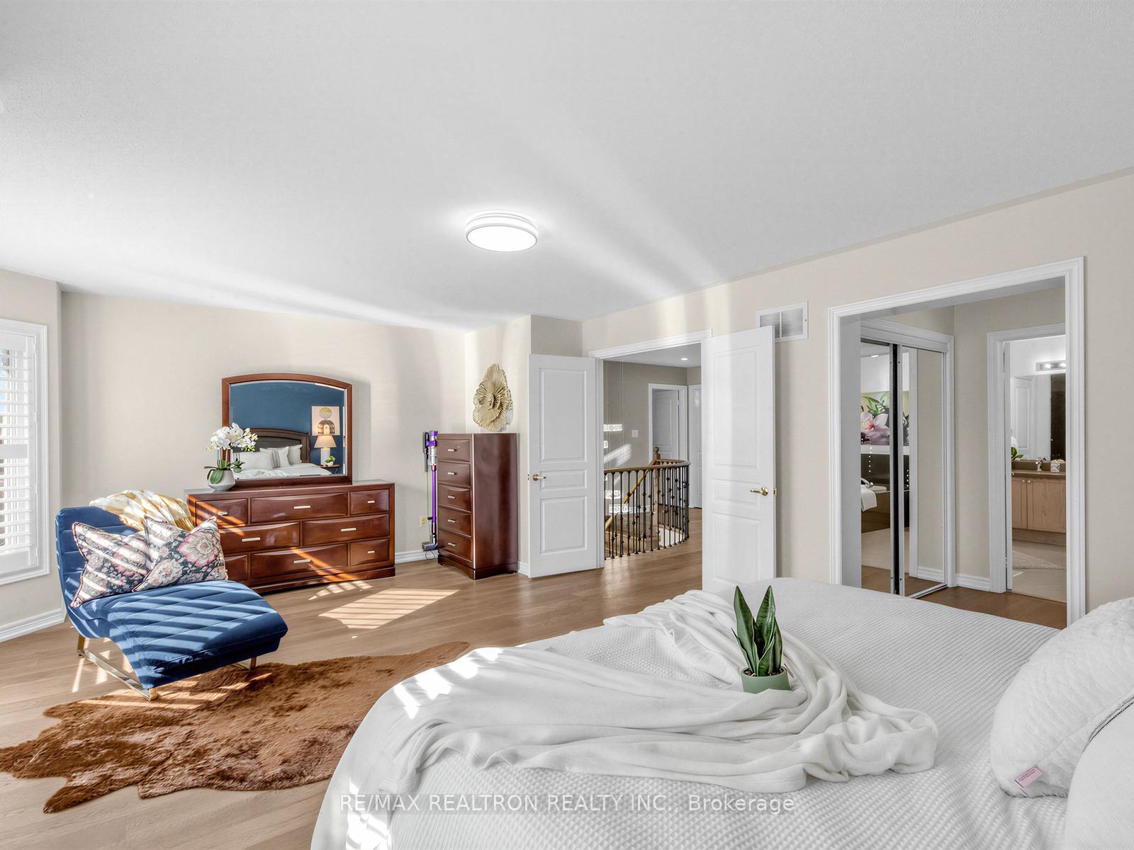 Photo 26 of 21 Rennie Avenue, Markham, Box Grove — HOMEH