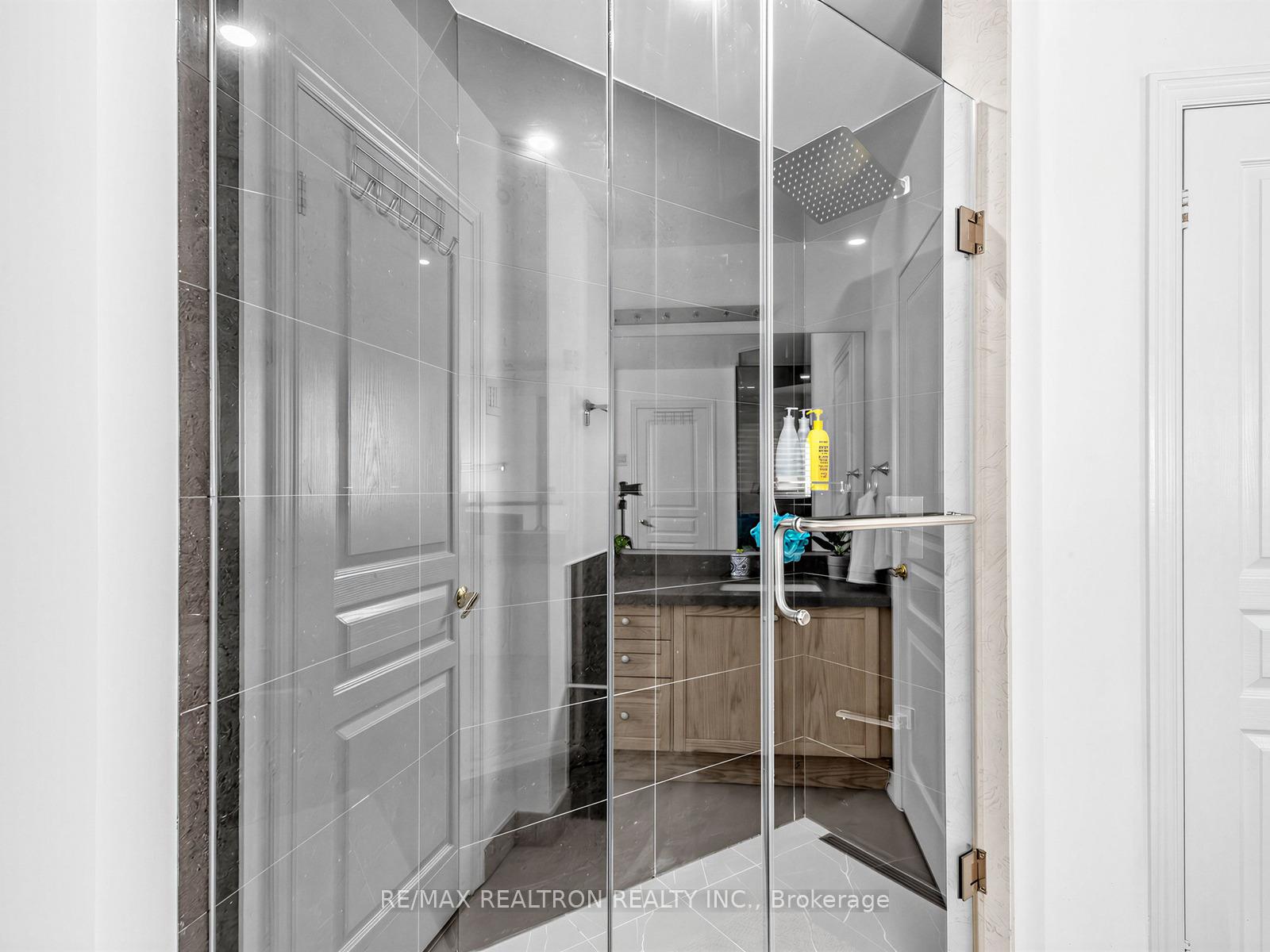 Photo 28 of 21 Rennie Avenue, Markham, Box Grove — HOMEH