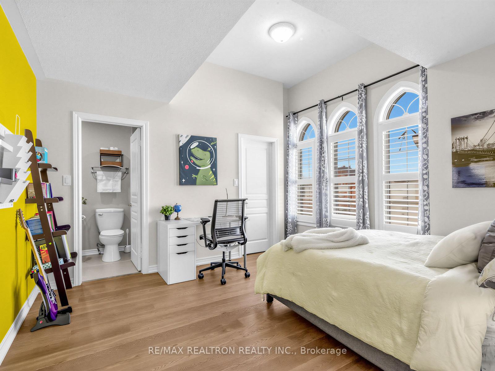 Photo 36 of 21 Rennie Avenue, Markham, Box Grove — HOMEH