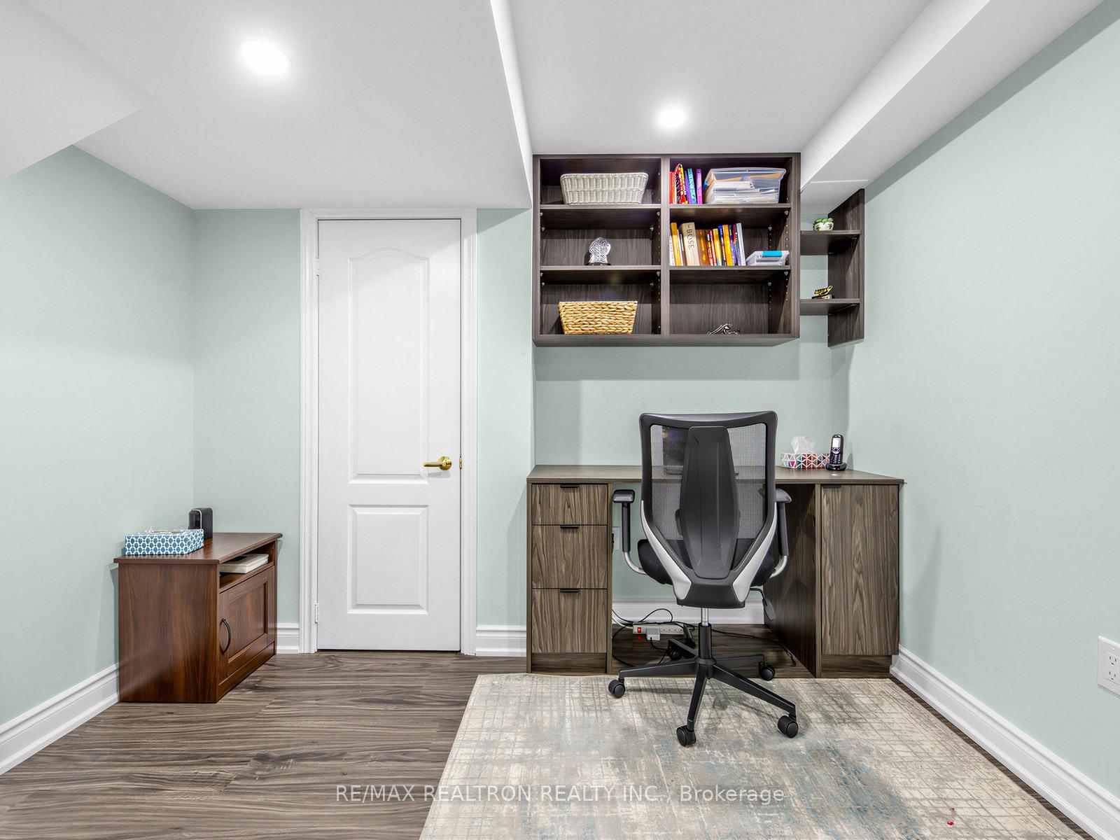 Photo 38 of 21 Rennie Avenue, Markham, Box Grove — HOMEH