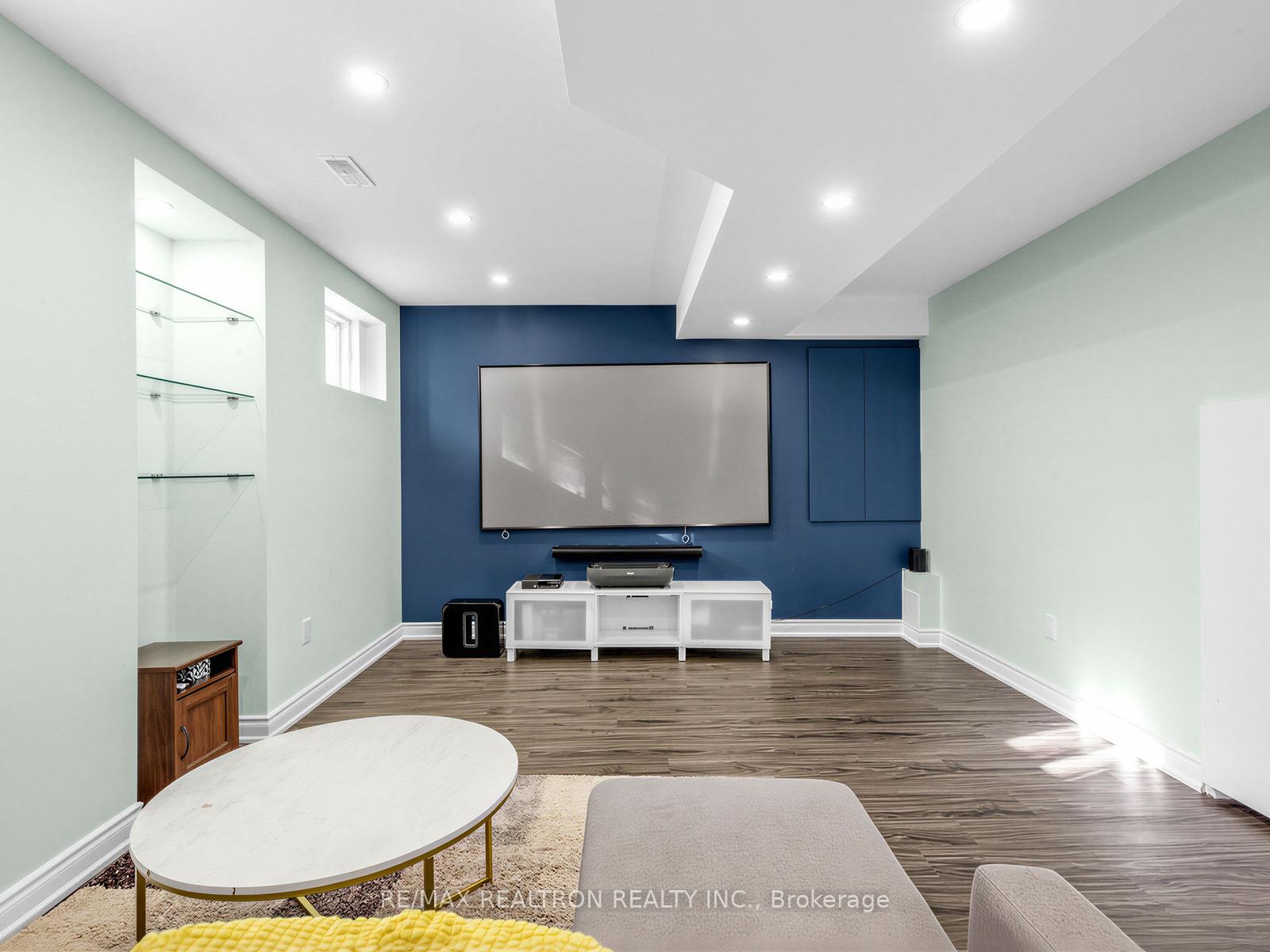 Photo 42 of 21 Rennie Avenue, Markham, Box Grove — HOMEH