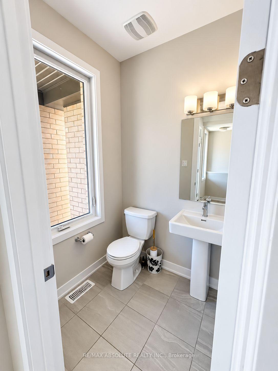 Photo 12 of 344 Peninsula Road, Ottawa, Barrhaven - Heritage Park — HOMEH