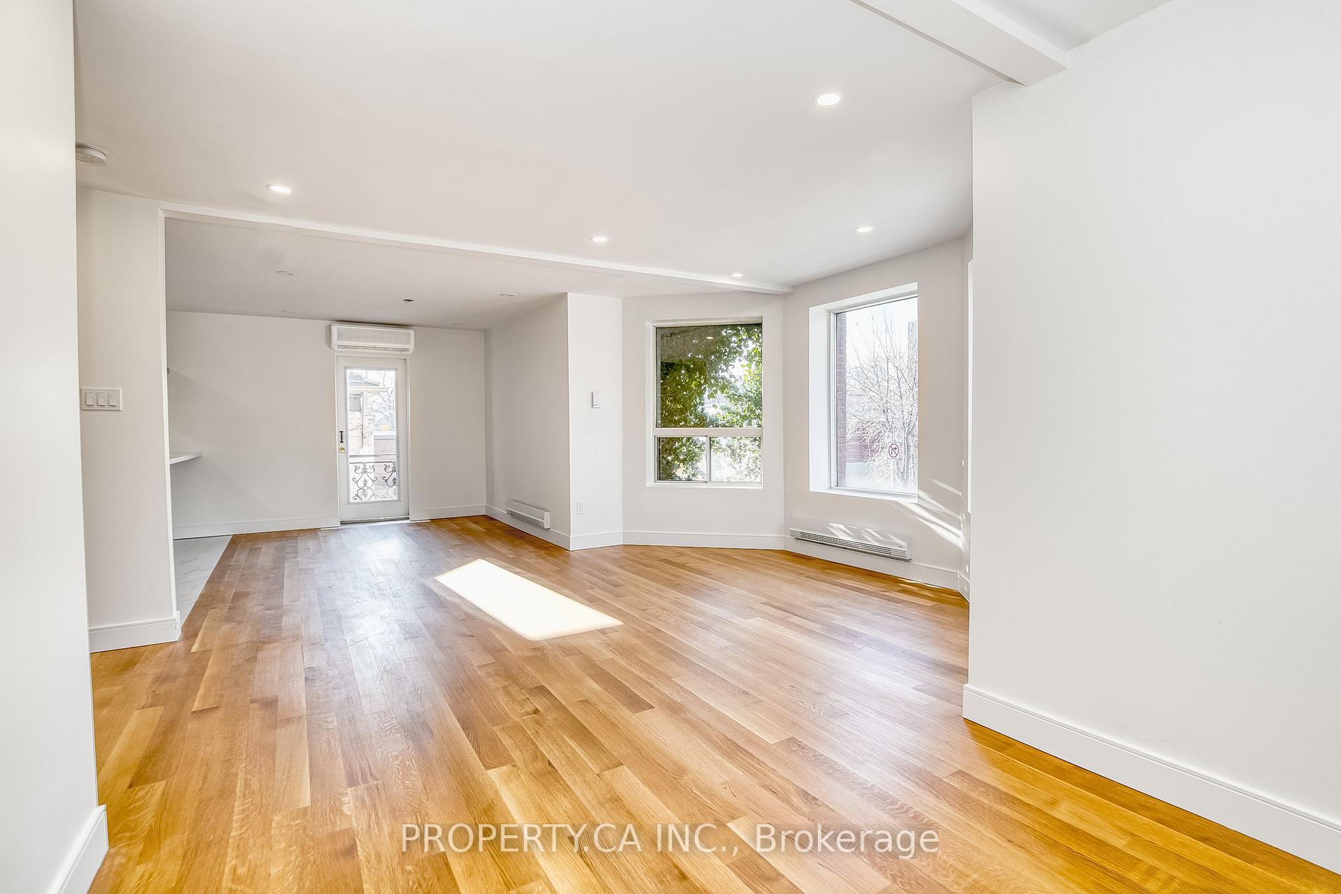 Photo 4 of 97 Lee Avenue, Toronto, The Beaches — HOMEH
