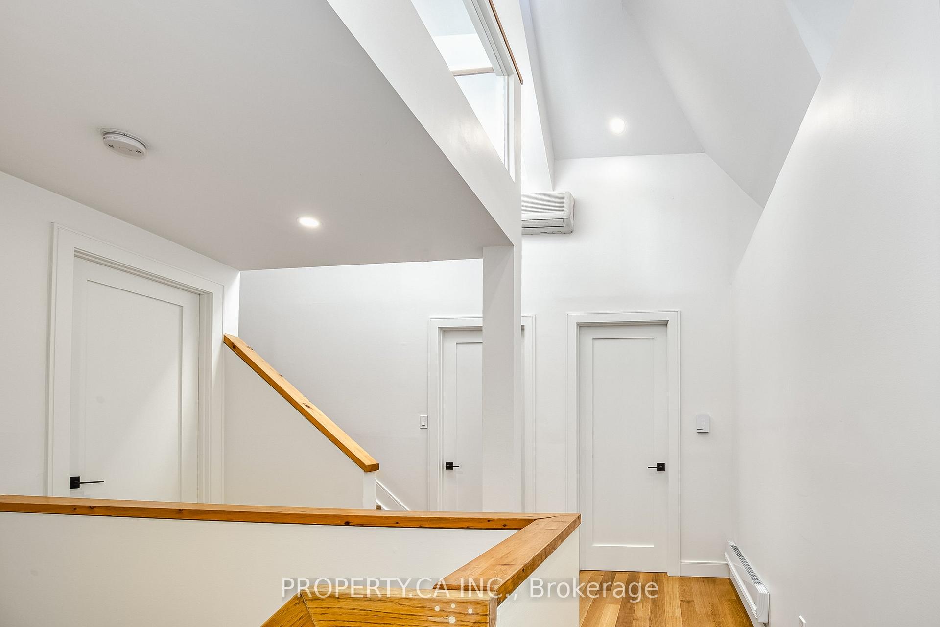 Photo 12 of 97 Lee Avenue, Toronto, The Beaches — HOMEH