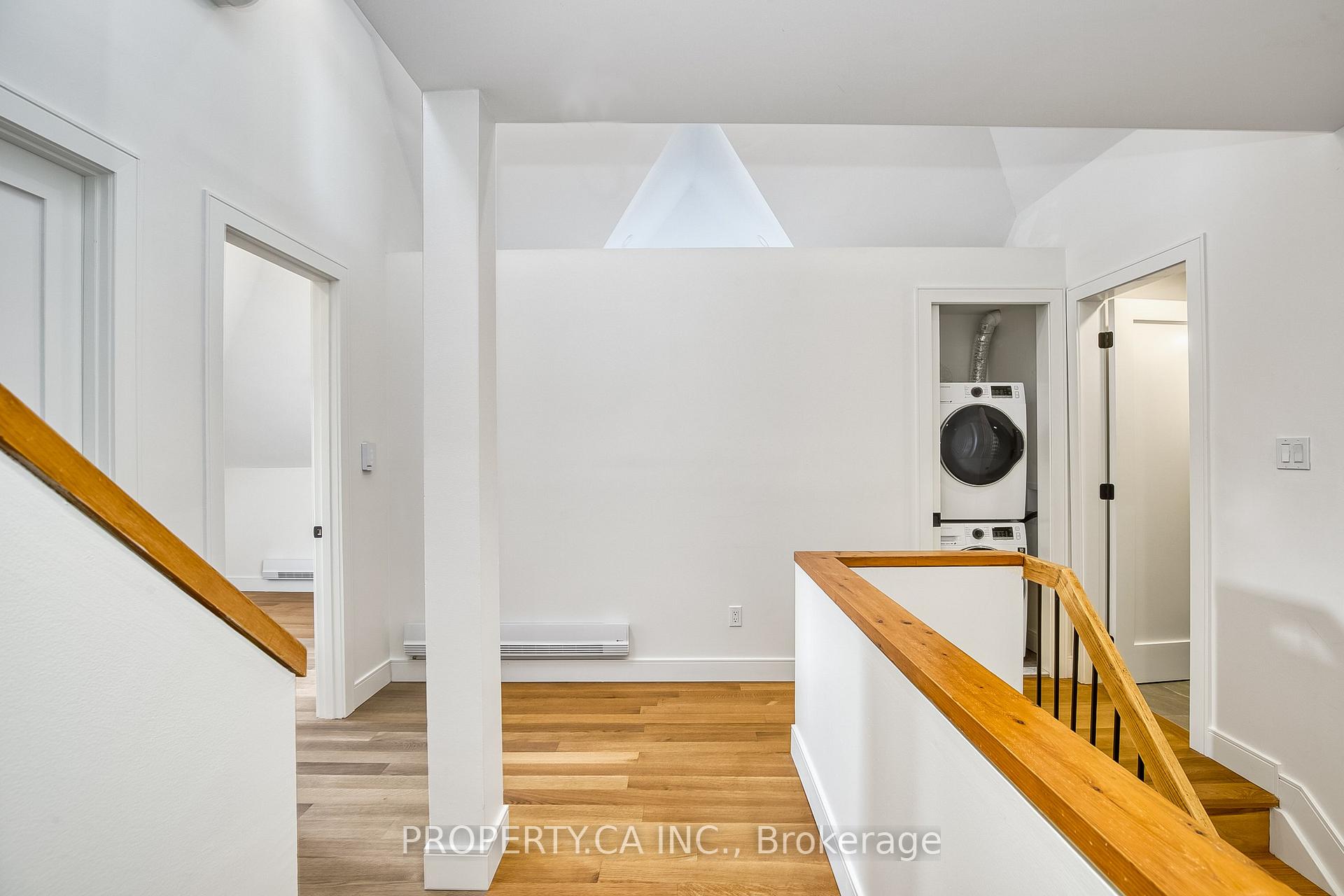 Photo 15 of 97 Lee Avenue, Toronto, The Beaches — HOMEH