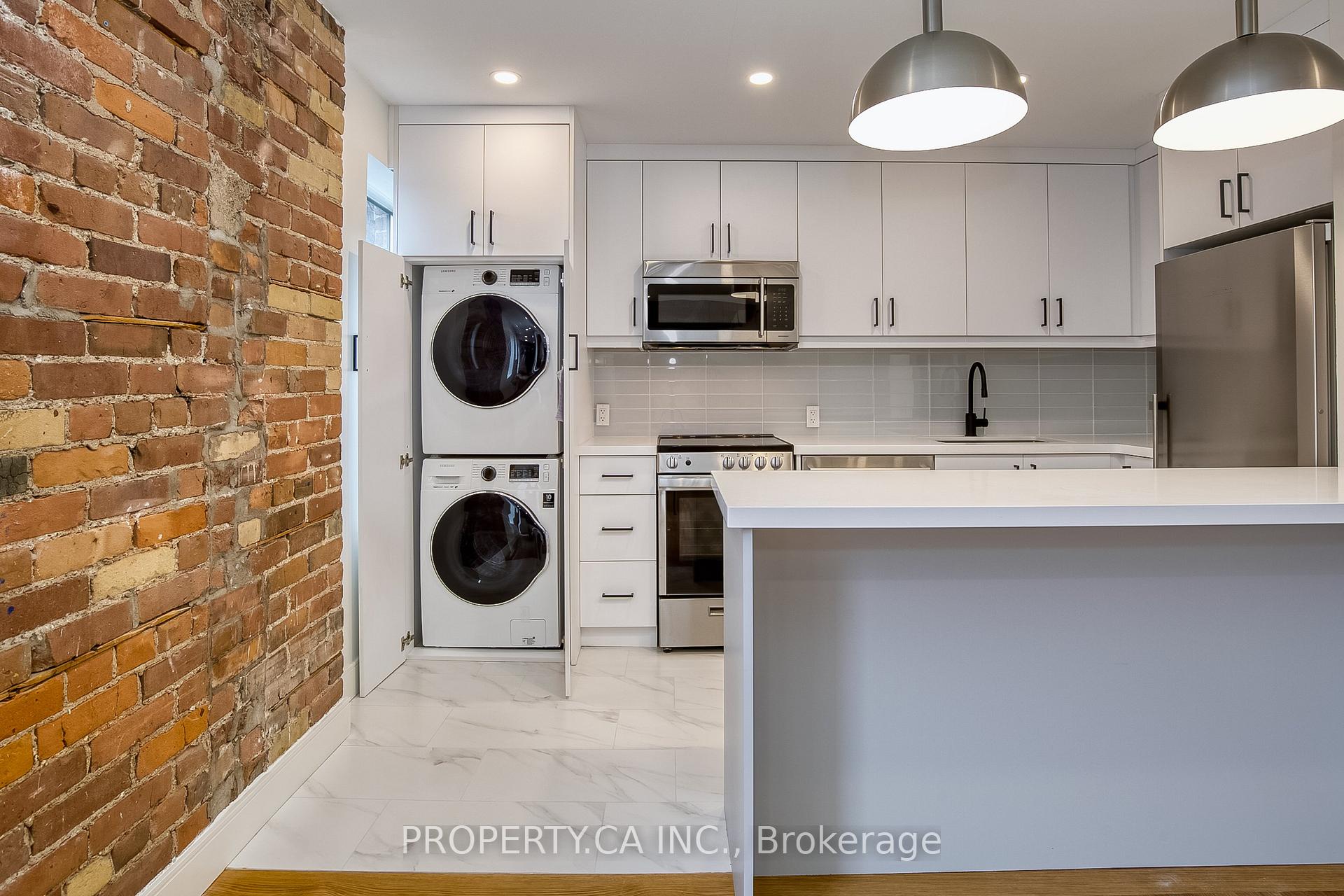 Photo 20 of 97 Lee Avenue, Toronto, The Beaches — HOMEH
