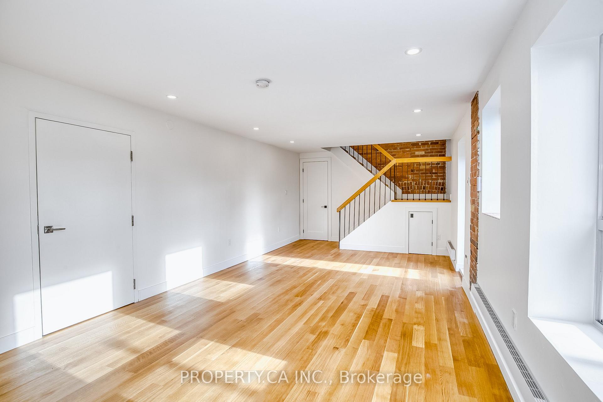 Photo 24 of 97 Lee Avenue, Toronto, The Beaches — HOMEH
