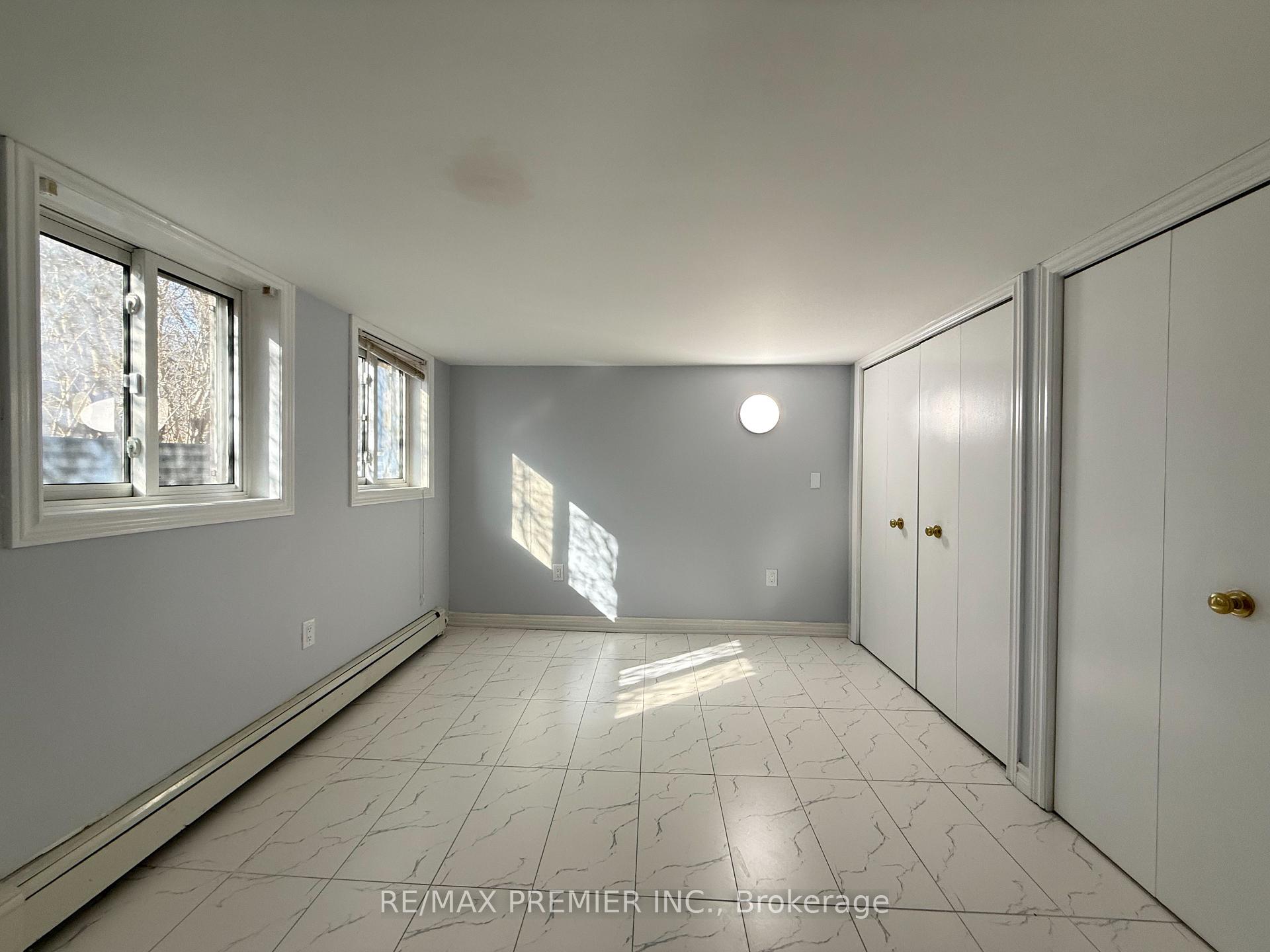 Photo 2 of Unit Lower, 288 Scott Street, St. Catharines, Fairview — HOMEH