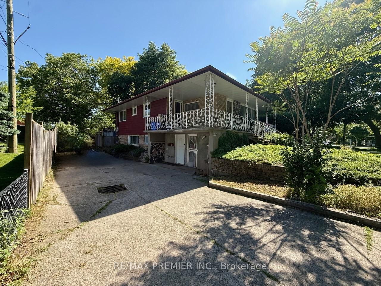 Photo 4 of Unit Lower, 288 Scott Street, St. Catharines, Fairview — HOMEH