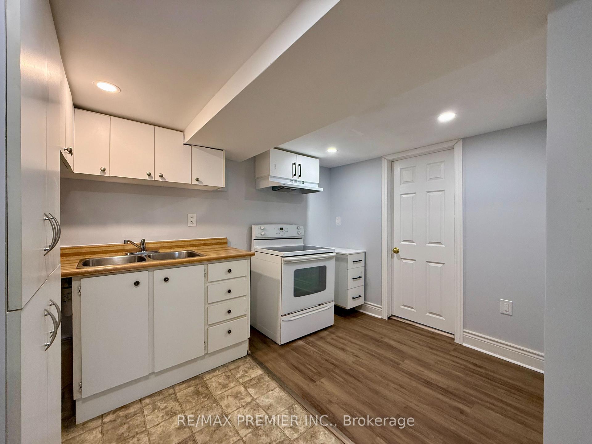 Photo 9 of Unit Lower, 288 Scott Street, St. Catharines, Fairview — HOMEH