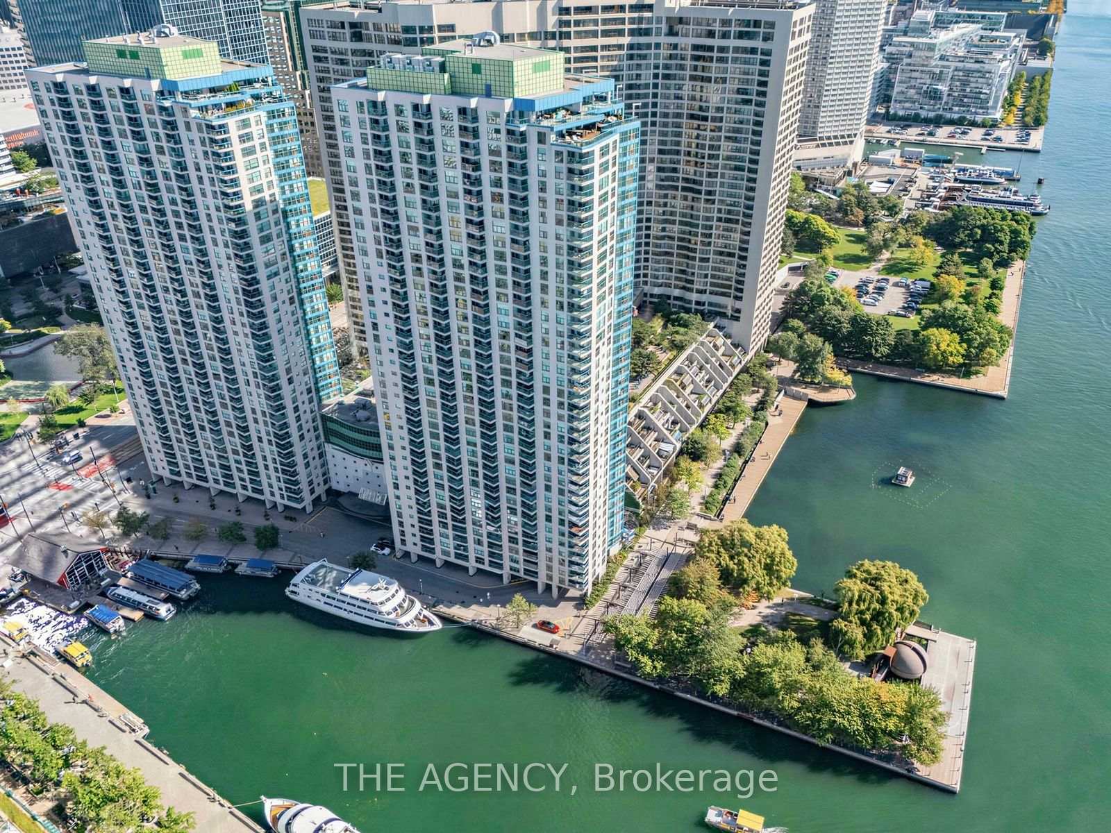 Photo of Unit 606, 99 Harbour Square