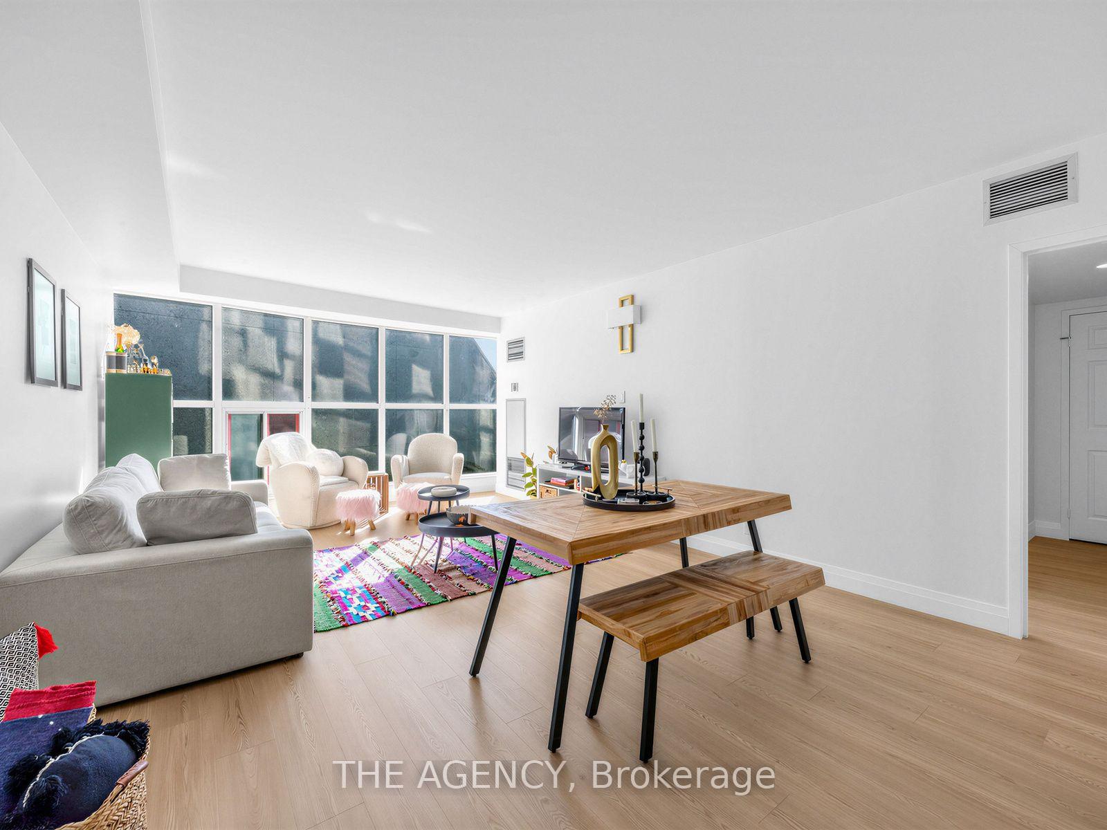 Photo 8 of Unit 606, 99 Harbour Square, Toronto, Waterfront Communities — HOMEH