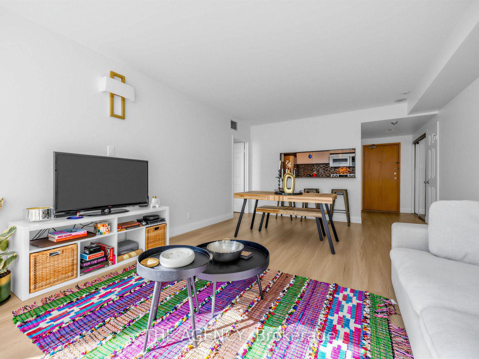 Photo 19 of Unit 606, 99 Harbour Square, Toronto, Waterfront Communities — HOMEH