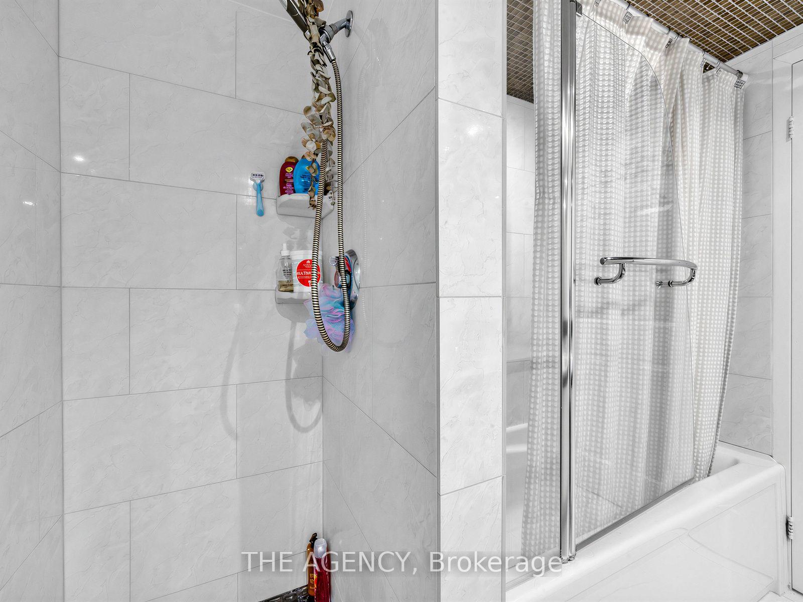 Photo 28 of Unit 606, 99 Harbour Square, Toronto, Waterfront Communities — HOMEH