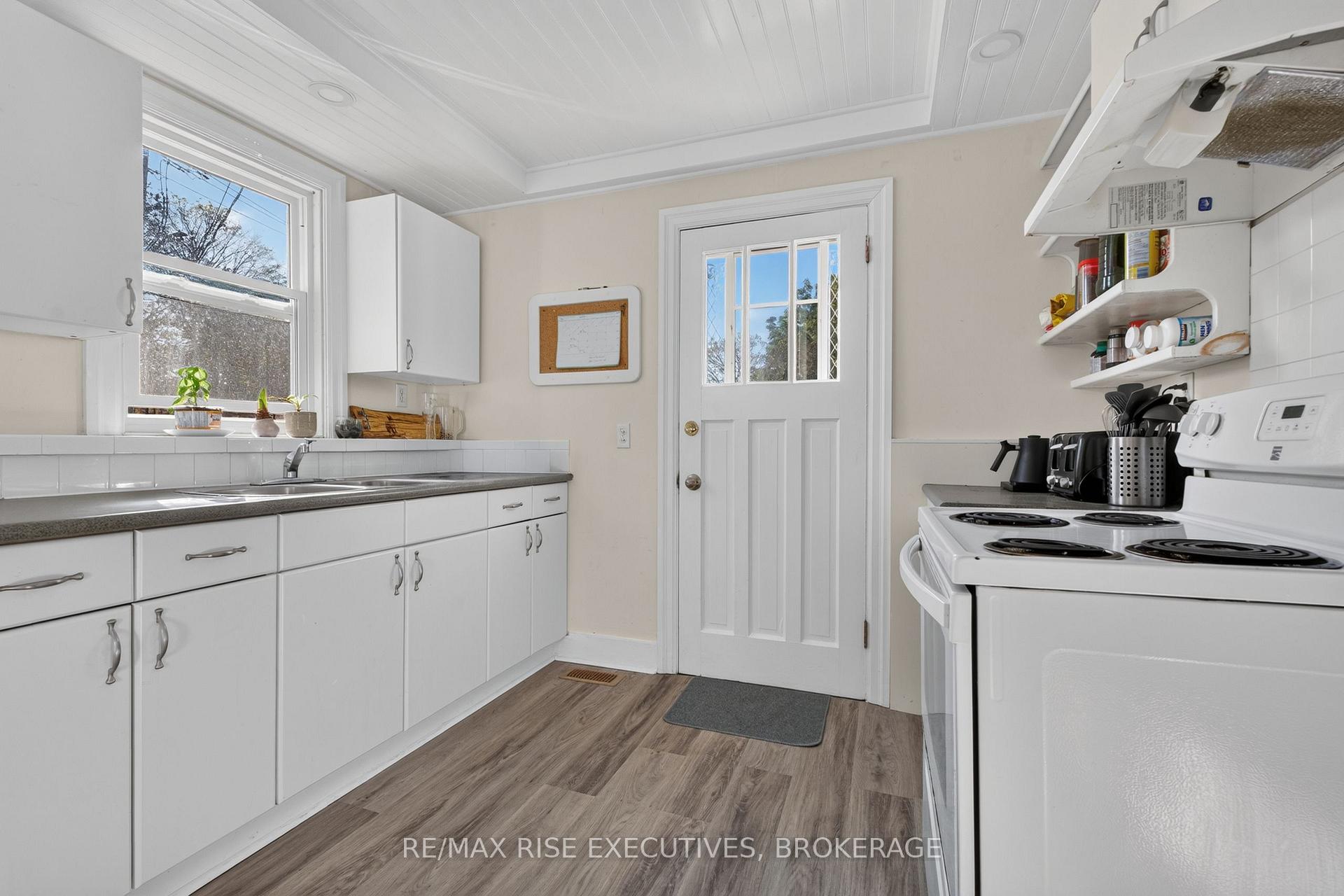 Photo 8 of 670 Johnson Street, Kingston, Central City East — HOMEH