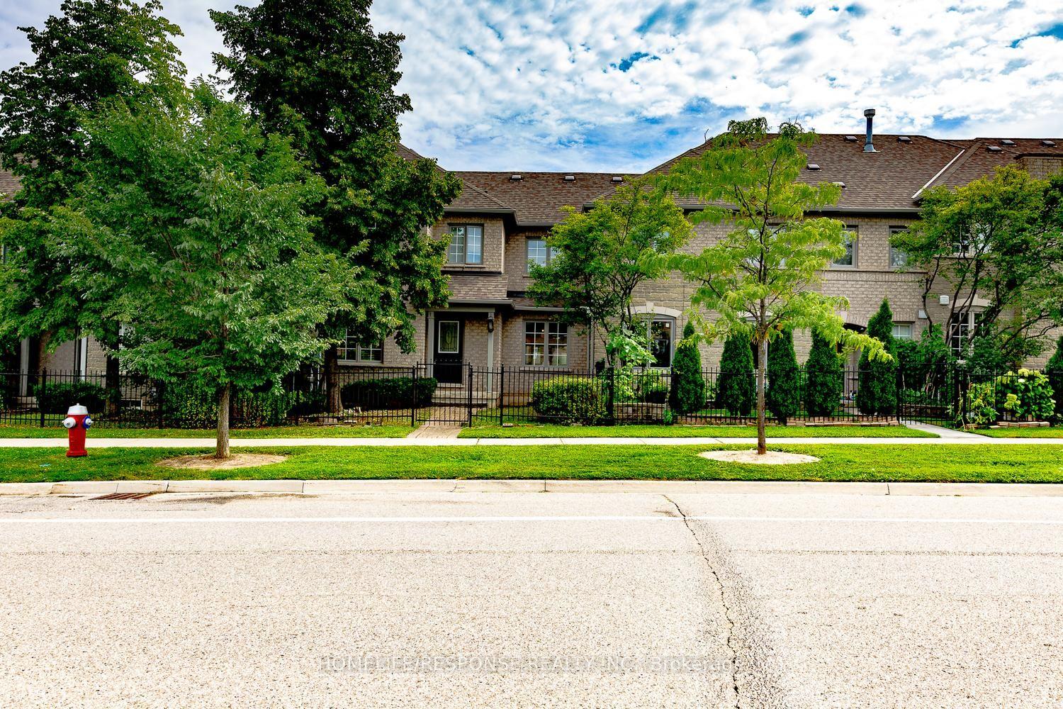 Photo 1 of Unit 25, 450 Bristol Road E, Mississauga, Hurontario — HOMEH