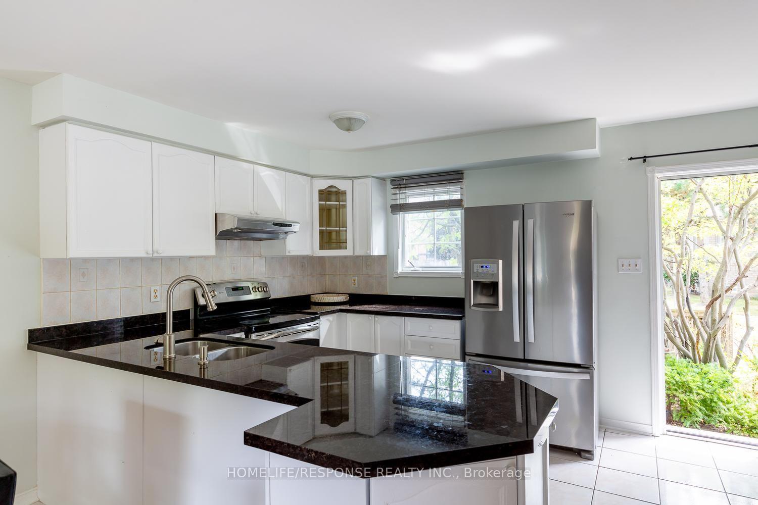 Photo 6 of Unit 25, 450 Bristol Road E, Mississauga, Hurontario — HOMEH
